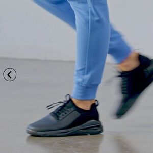 W/ Box Go Clove nurse/hospital/kitchen  shoes